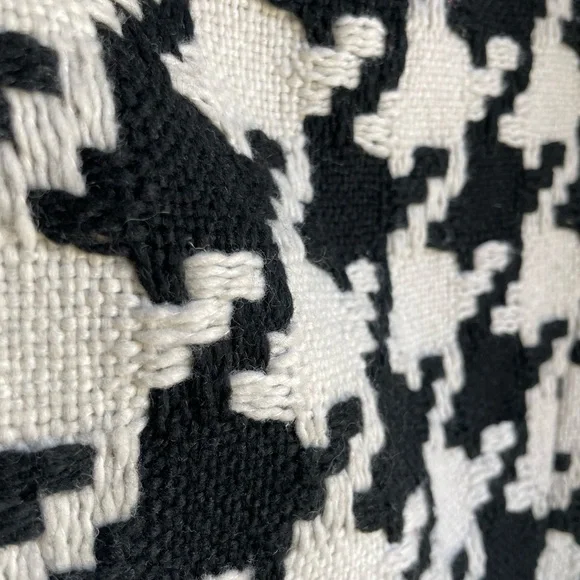 Black and White Houndstooth Sleeveless vest women’s size small - Picture 9 of 13